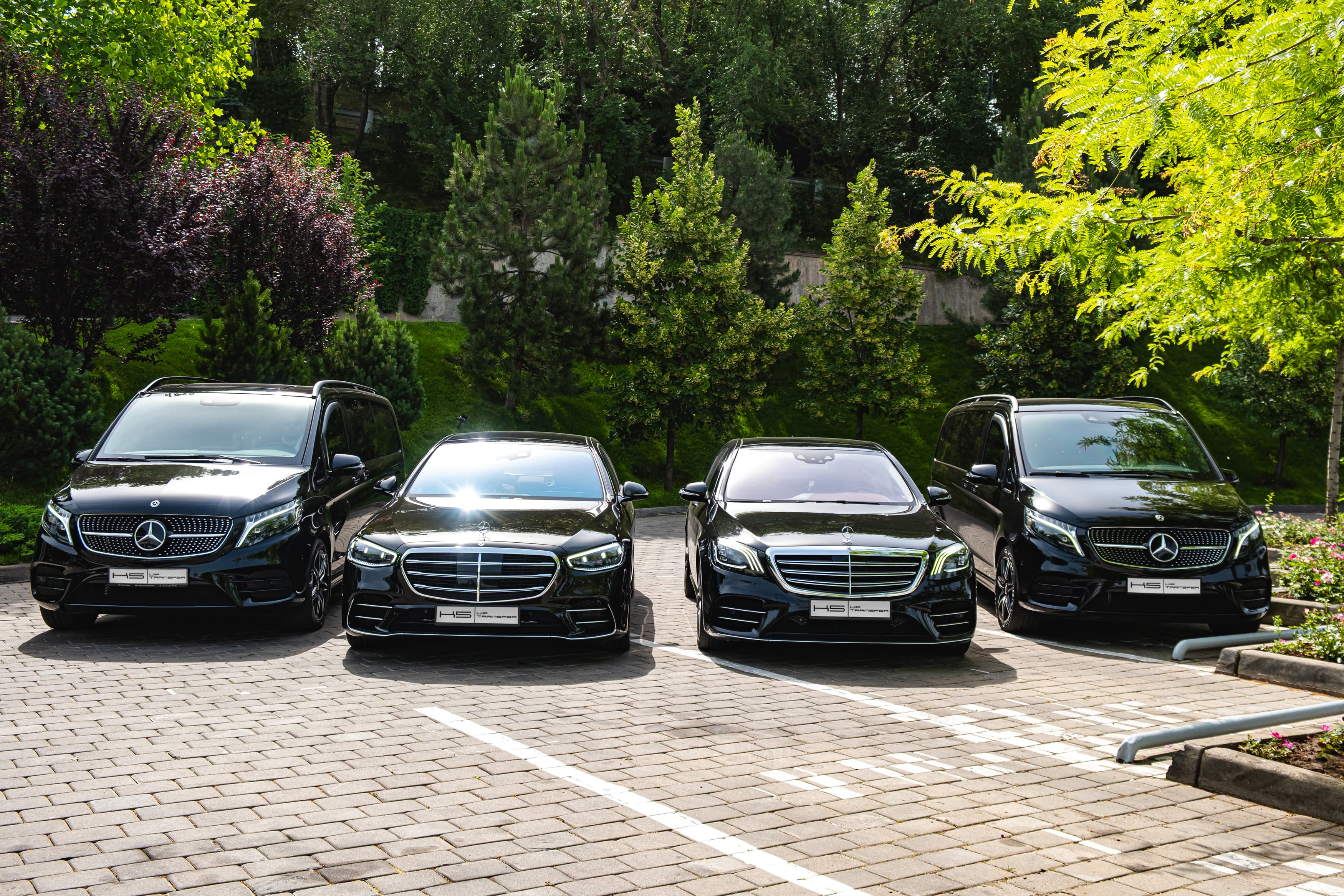 Comfortable business class vehicles